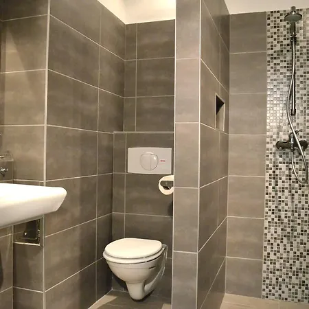Luxe For Less Apartment *